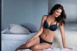 Anita Caroline Anita Caroline