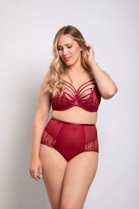 Taillenslip ouvert hoch geschnitten rot von Ulla Lingerie